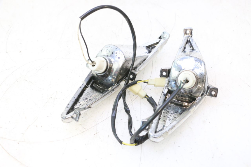 photo de FRONT TURN SIGNAL RIDE JUMP 2T 50 (2012 - 2017) - Product overview