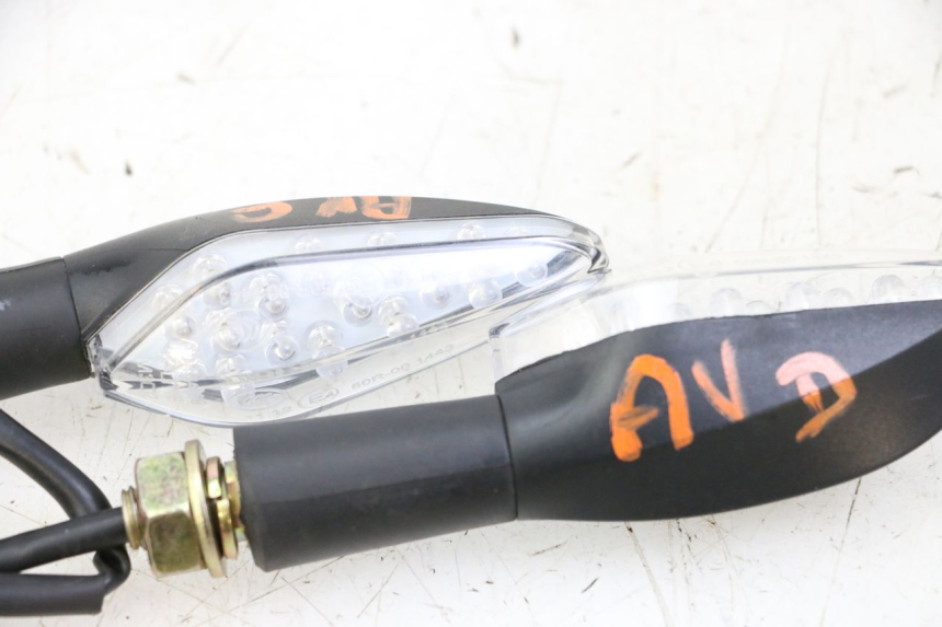 photo de FRONT TURN SIGNAL KIDEN KD125-G 125 (2018 - 2022) - Component detail