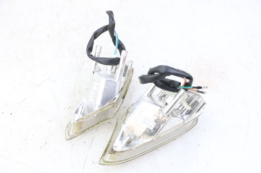 photo de FRONT TURN SIGNAL KYMCO AGILITY 4T 50 (2018 - 2022) - Component detail