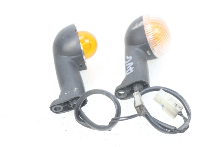 photo de FRONT TURN SIGNAL PEUGEOT LUDIX 50 (2008 - 2017) - Alternative perspective