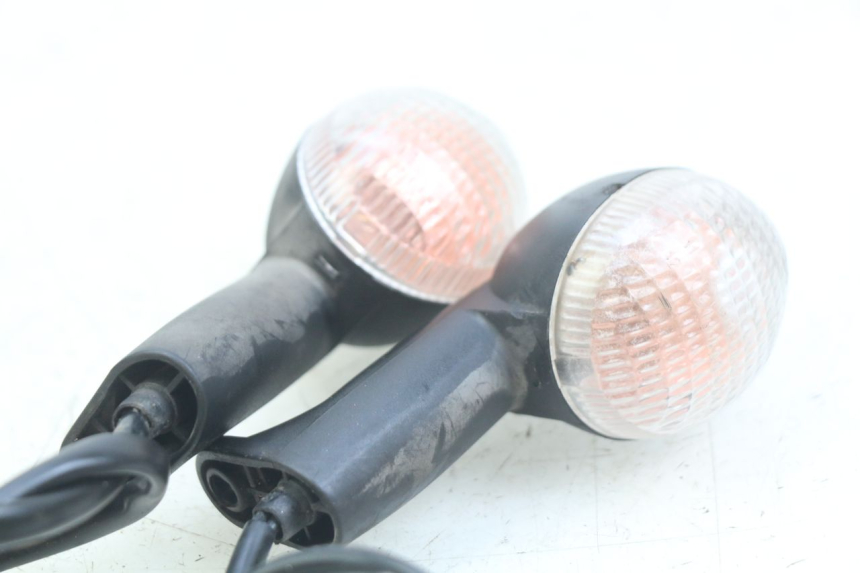 photo de FRONT TURN SIGNAL PEUGEOT LUDIX 50 (2008 - 2017) - Technical close-up