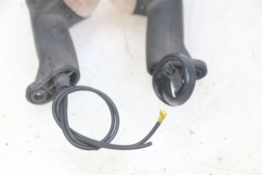 photo de FRONT TURN SIGNAL PEUGEOT LUDIX 50 (2005 - 2007) - Technical close-up