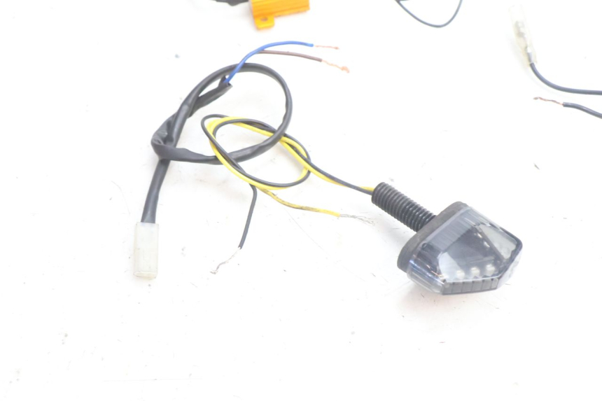 photo de FRONT TURN SIGNAL PIAGGIO MP3 500 (2016 - 2018) - Component detail