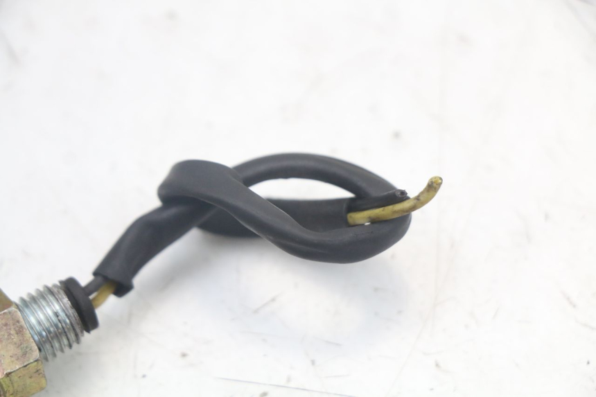 photo de FRONT TURN SIGNAL HONDA NTV DEAUVILLE 650 (1998 - 2001) - Product overview