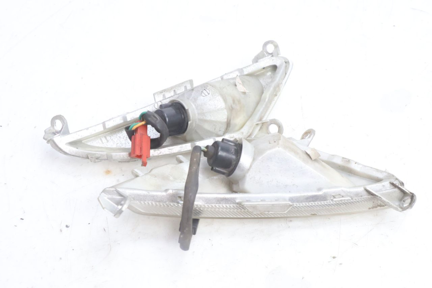 photo de FRONT TURN SIGNAL SYM ORBIT 2 4T 50 (2008 - 2017) - Technical close-up