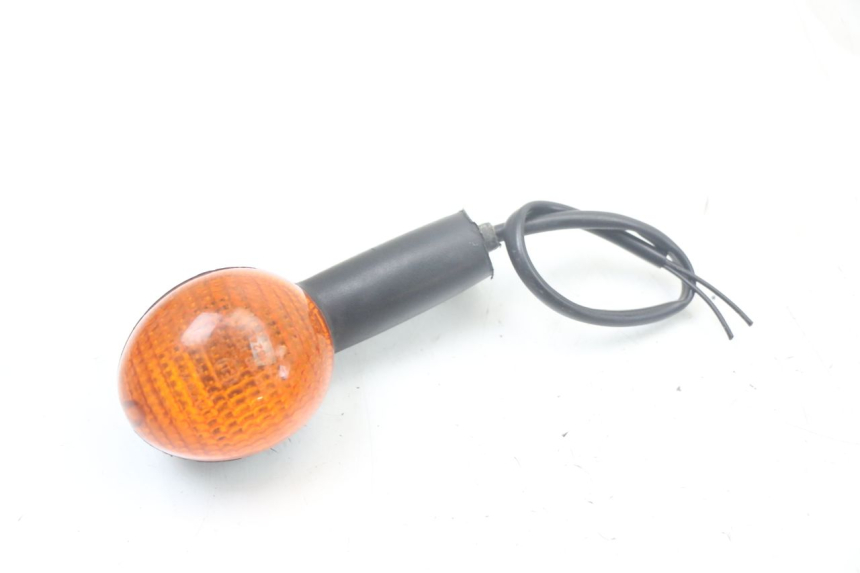 photo de FRONT TURN SIGNAL PEUGEOT LUDIX 50 (2005 - 2007) - Zoom on usage condition