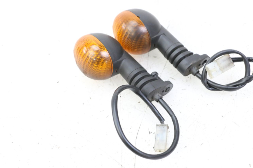 photo de FRONT TURN SIGNAL PEUGEOT LUDIX 50 (2008 - 2017) - Product overview