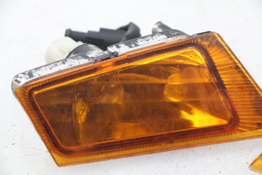 photo de FRONT TURN SIGNAL KEEWAY PIXEL 50 (2008 - 2011) - Zoom on usage condition