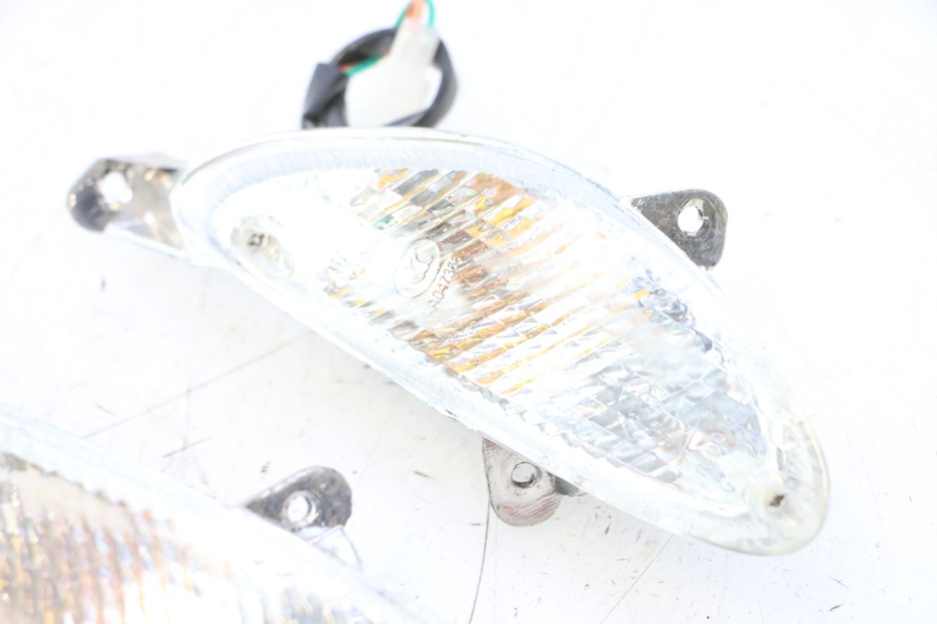 photo de FRONT TURN SIGNAL LAZIO RENO 50 (2016 - 2021) - Distinctive features