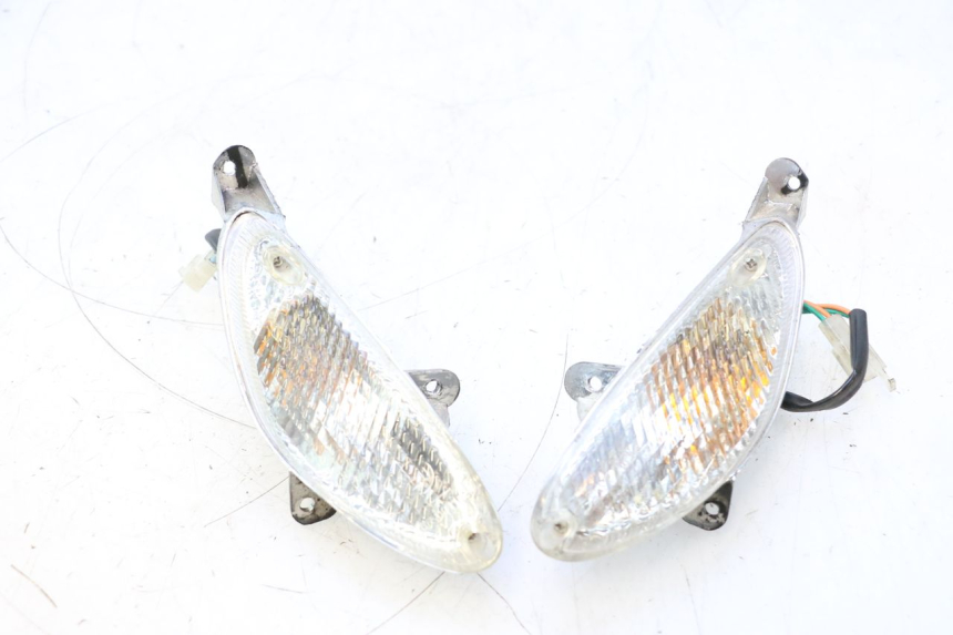 photo de FRONT TURN SIGNAL TNT MOTOR ROMA 10' 2T 50 (2011 - 2018) - Main view