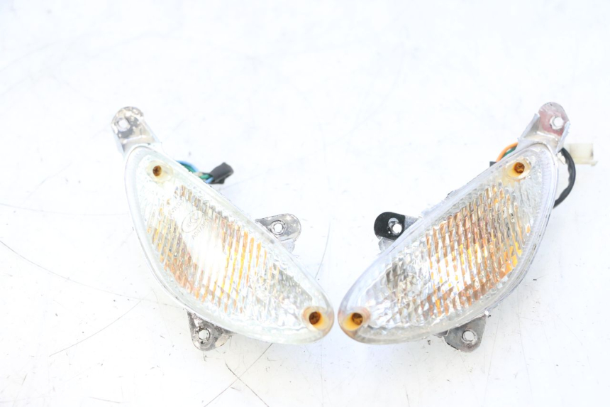 photo de FRONT TURN SIGNAL TNT MOTOR ROMA 10' 2T 50 (2011 - 2018) - Main view