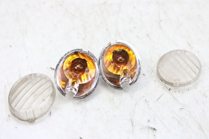 photo de FRONT TURN SIGNAL APRILIA SCARABEO 100 (2003 - 2012) - Main view