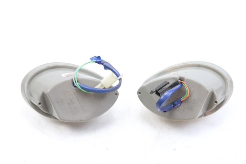 photo de FRONT TURN SIGNAL KYMCO SENTO 100 (2008 - 2013) - Component detail