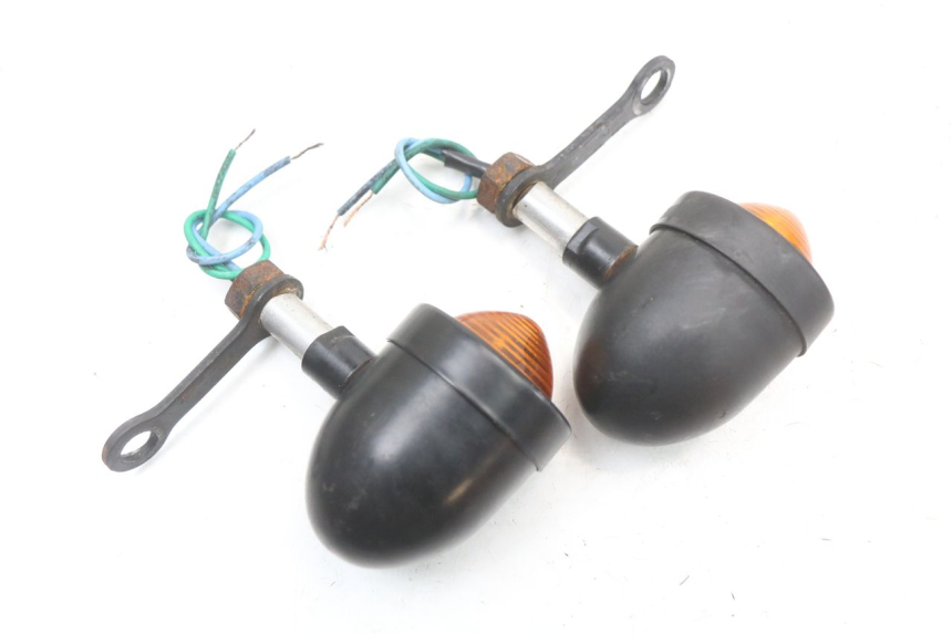 photo de FRONT TURN SIGNAL HARLEY DAVIDSON SPORTSTER XL CUSTOM 1200 (2003 - 2004) - Alternative perspective