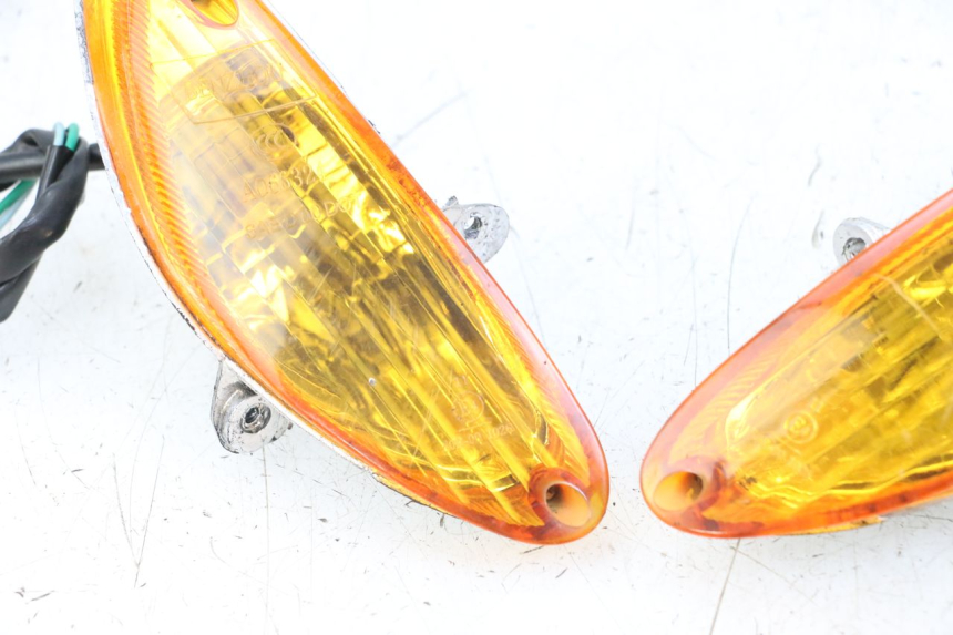 photo de FRONT TURN SIGNAL BAOTIAN TRAVEL SPIRIT 50 (2010 - 2012) - Fixing points details