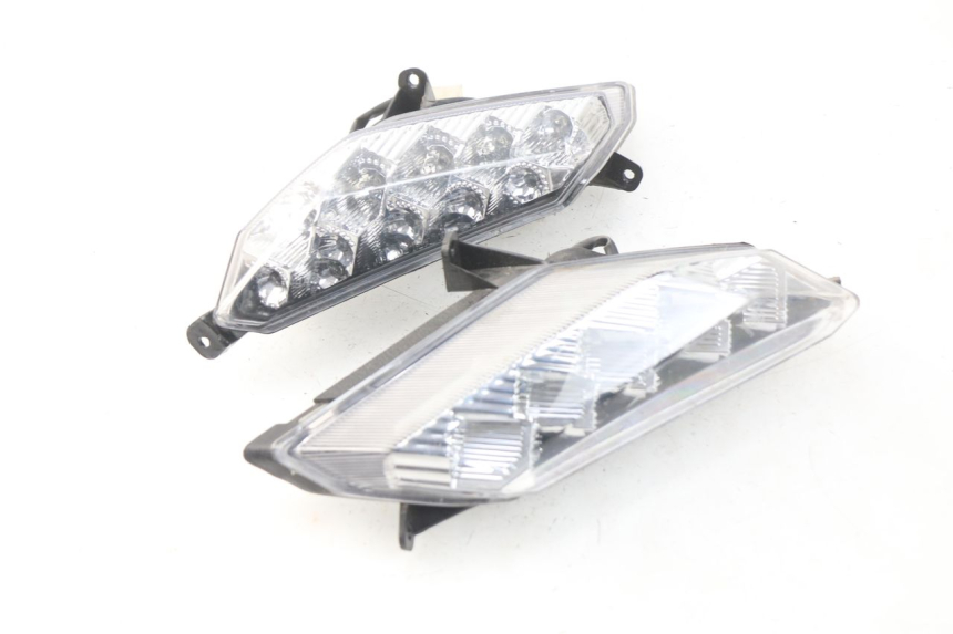 photo de FRONT TURN SIGNAL EUROCKA VIRTUALITY GT 4T 50 (2011 - 2017) - Alternative perspective