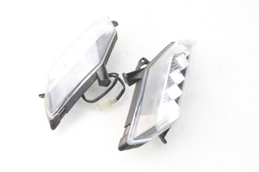 photo de FRONT TURN SIGNAL EUROCKA VIRTUALITY GT 4T 50 (2011 - 2017) - Technical close-up