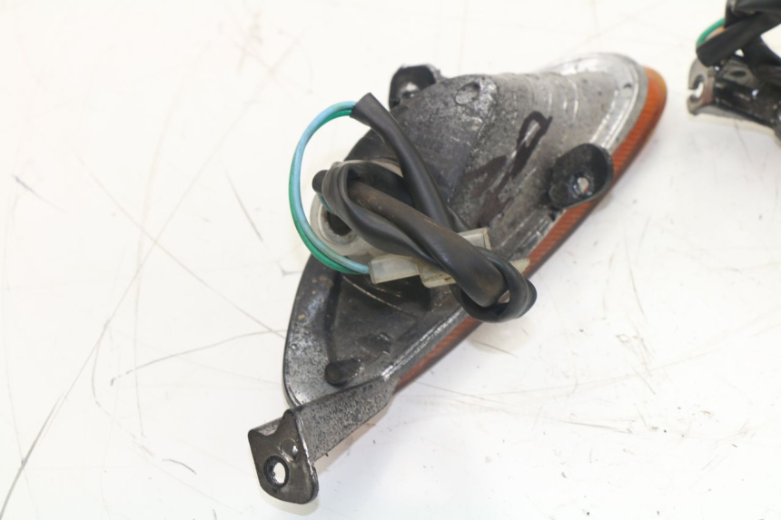 photo de FRONT TURN SIGNAL ROADSIGN WALLABY 50 (2009 - 2014) - Technical close-up