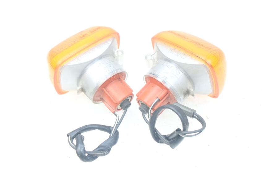 photo de FRONT TURN SIGNAL SUZUKI XF FREEWIND 650 (1997 - 2003) - Alternative perspective