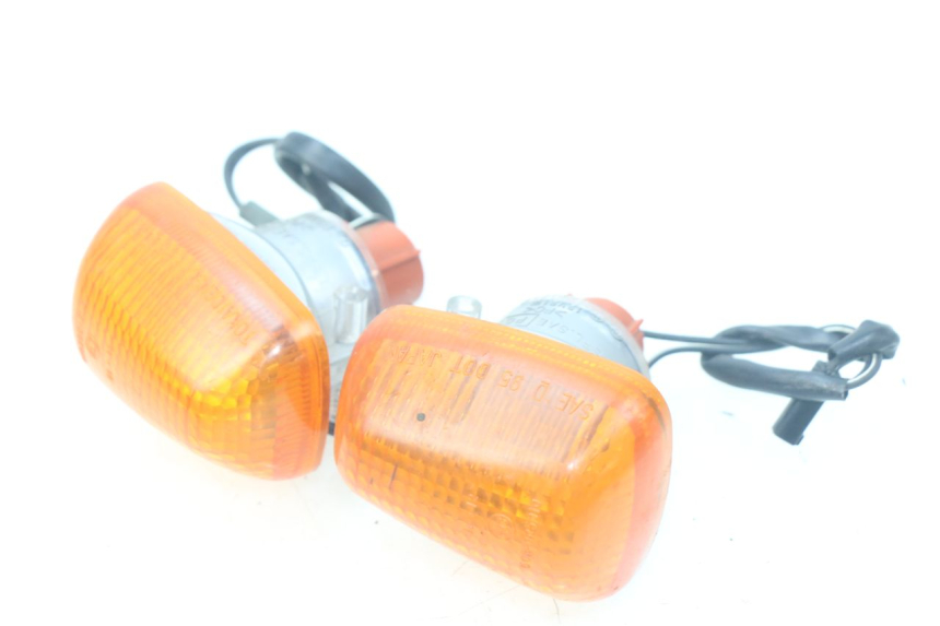 photo de FRONT TURN SIGNAL SUZUKI XF FREEWIND 650 (1997 - 2003) - Technical close-up