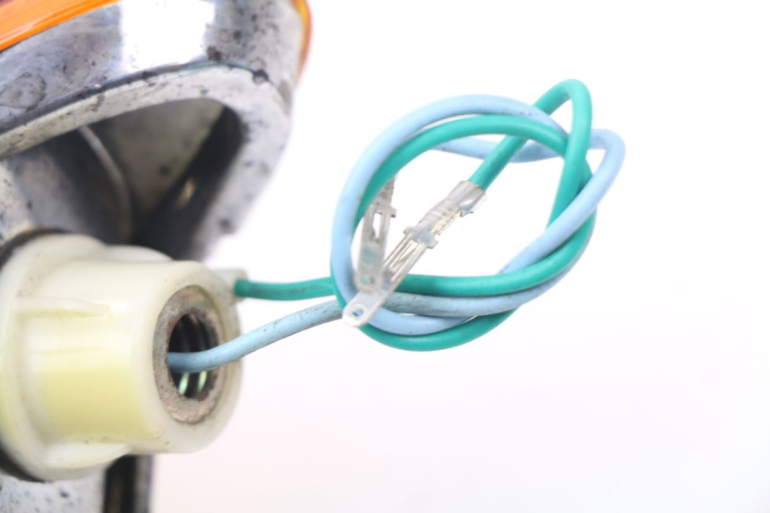 photo de FRONT TURN SIGNAL KINROAD XT T-8 125 (2006 - 2006) - Alternative perspective