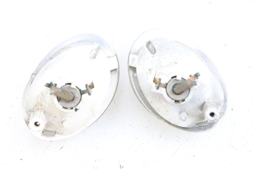 photo de FRONT TURN SIGNAL YAMAHA YN NEO'S 50 (1997 - 2004) - Technical close-up