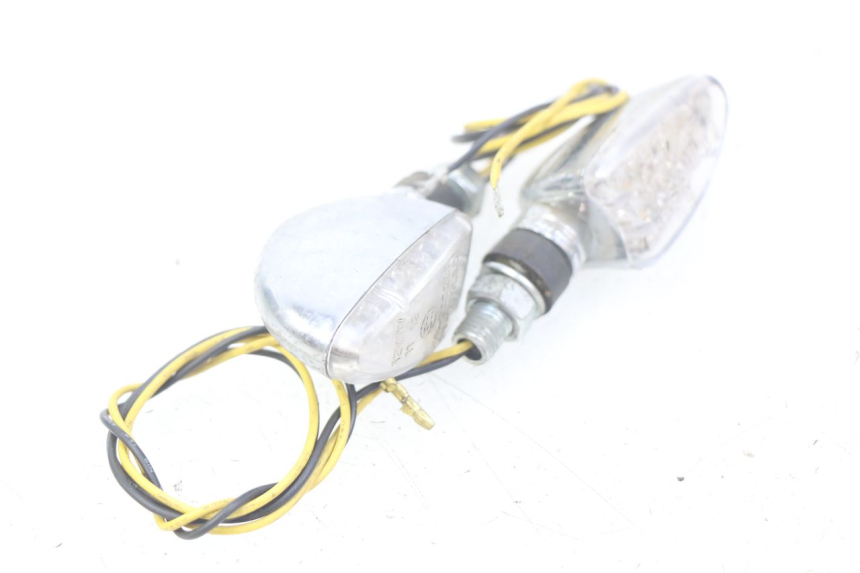 photo de FRONT TURN SIGNAL KAWASAKI ZEPHYR 1100 ( - 1995) - Product overview