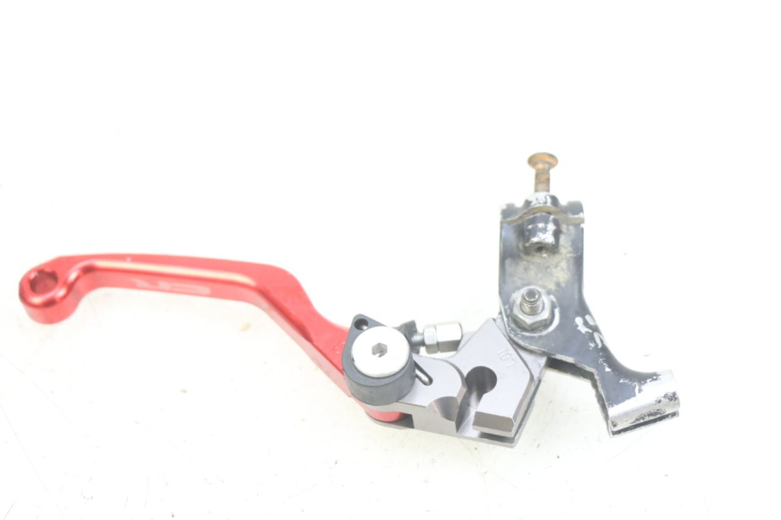 photo de CLUTCH LEVER HONDA CR 80 (2001 - 2003) - Zoom on usage condition