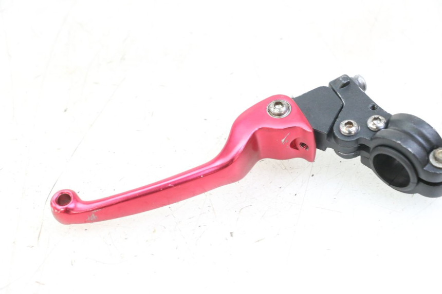 photo de CLUTCH LEVER MOUNT DERBI SENDA SM DRD X-TREME 50 (2011 - 2017) - Alternative perspective