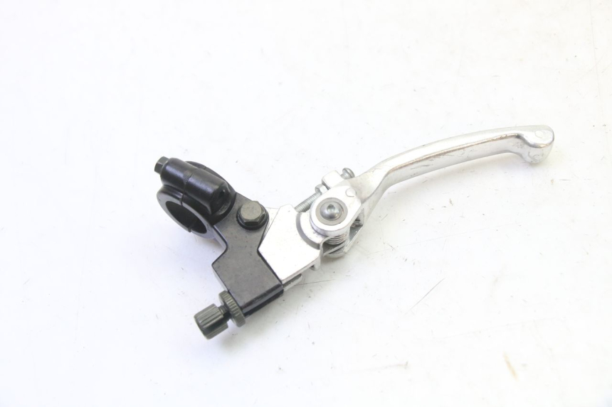 photo de CLUTCH LEVER MOUNT LONCIN DIRT BIKE 125 - Component detail