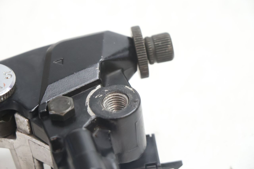 photo de CLUTCH LEVER MOUNT KAWASAKI ER-6 ER6 N 650 (2005 - 2009) - Alternative perspective