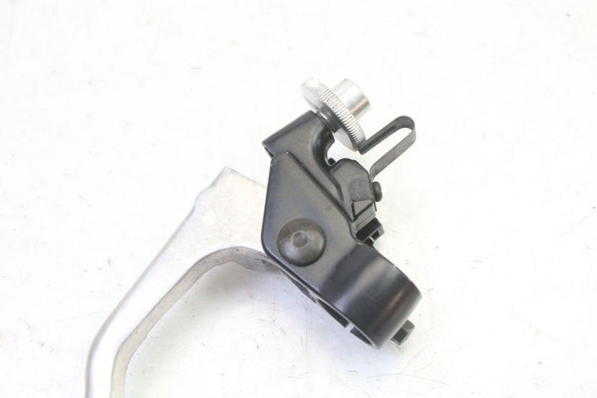 photo de CLUTCH LEVER MOUNT YAMAHA FZ6 FAZER S2 600 (2007 - 2011) - Alternative perspective