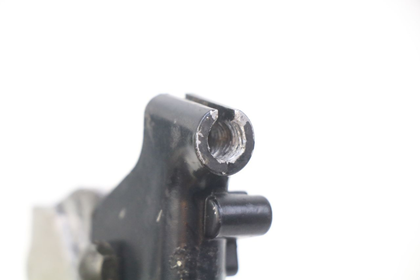 photo de CLUTCH LEVER YAMAHA FZS FAZER 600 (1998 - 2001) - Zoom on usage condition