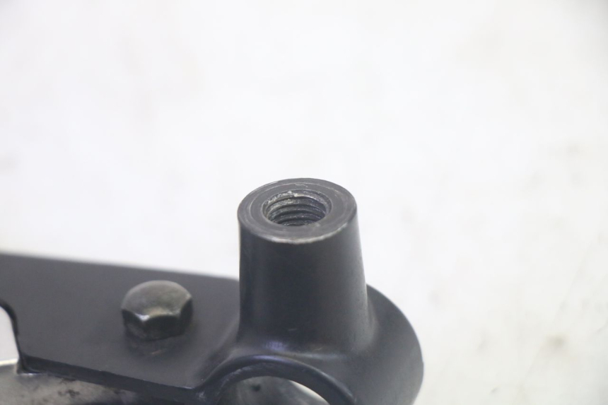 photo de CLUTCH LEVER MOUNT SUZUKI GSF N BANDIT 600 (1996 - 1999) - Alternative perspective