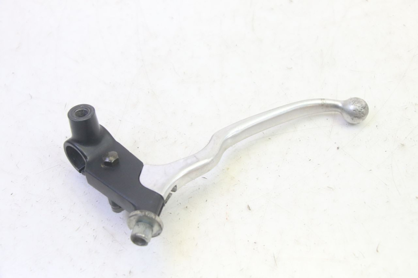 photo de CLUTCH LEVER MOUNT SUZUKI GSF N BANDIT 600 (1996 - 1999) - Technical close-up