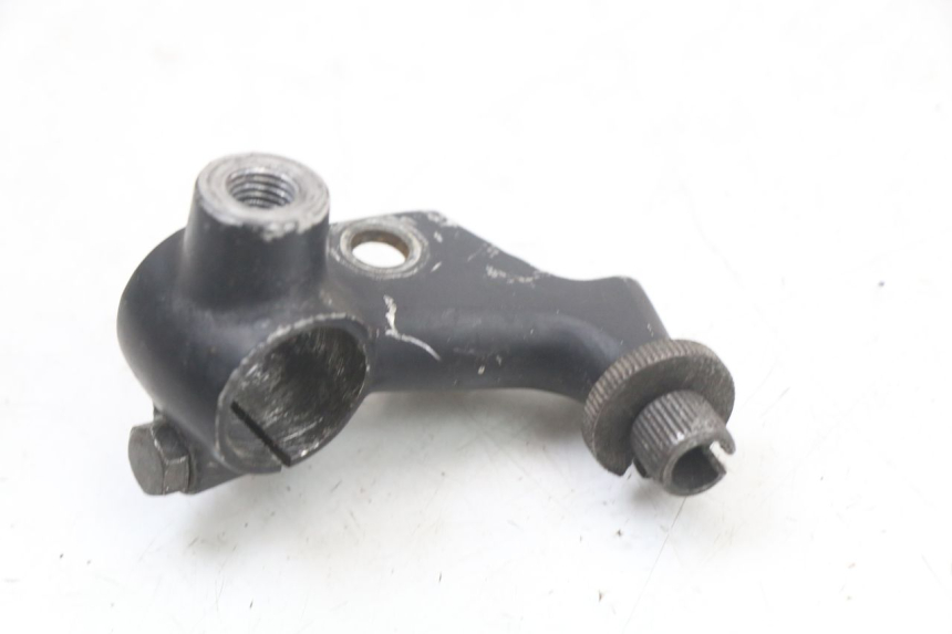 photo de CLUTCH LEVER MOUNT SUZUKI GSX E 250 (1982 - 1983) - Zoom on usage condition