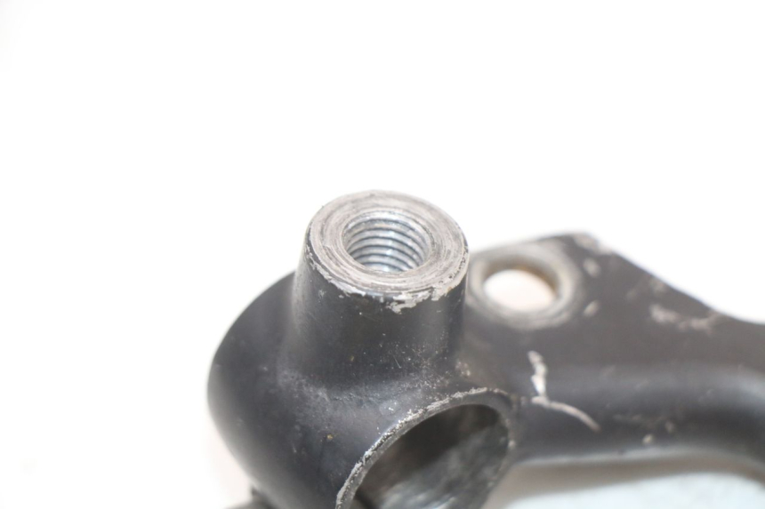 photo de CLUTCH LEVER MOUNT SUZUKI GSX E 250 (1982 - 1983) - Alternative perspective