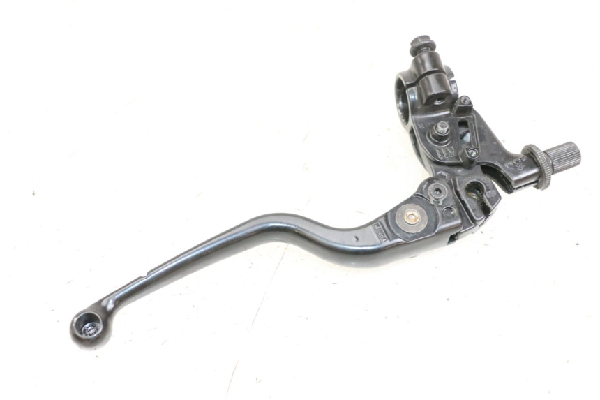 photo de CLUTCH LEVER MOUNT HUSQVARNA SVARTPILEN 401 (2018 - 2023) - Zoom on usage condition