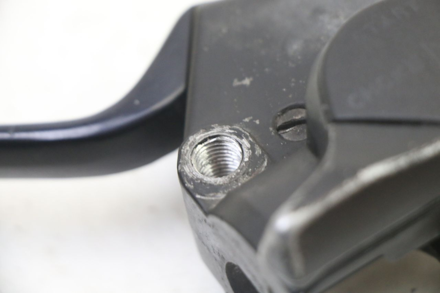 photo de CLUTCH LEVER MOUNT BMW K 75 RT 750 (1989 - 1997) - Technical close-up