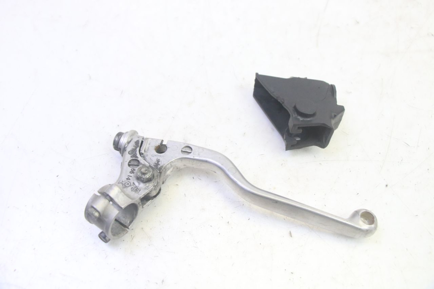 photo de CLUTCH LEVER MOUNT KAWASAKI KXF KX-F 250 (2017 - 2019) - Fixing points details