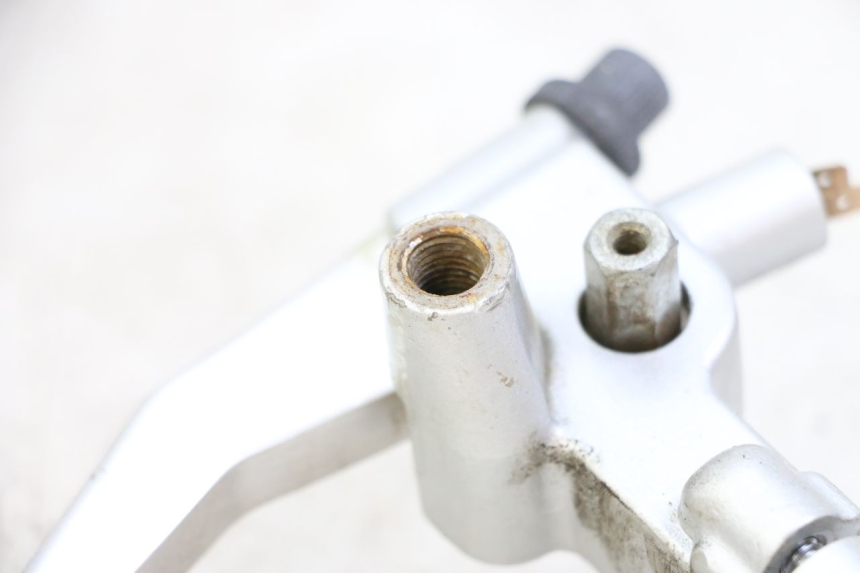 photo de CLUTCH LEVER MOUNT KYMCO STRYKER OFF ROAD 125 (1999 - 2005) - Product overview