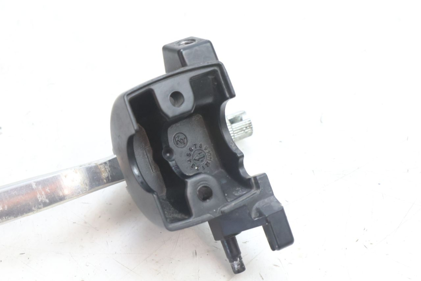 photo de CLUTCH LEVER MOUNT RIEJU MRT PRO SUPERMOTARD 50 (2007 - 2018) - Fixing points details
