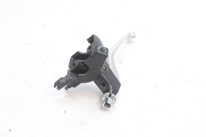photo de CLUTCH LEVER MOUNT RIEJU MRT PRO SUPERMOTARD 50 (2007 - 2018) - Surface and material condition