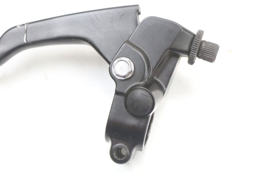 photo de CLUTCH LEVER MOUNT KAWASAKI NINJA 400 (2018 - 2023) - Zoom on usage condition
