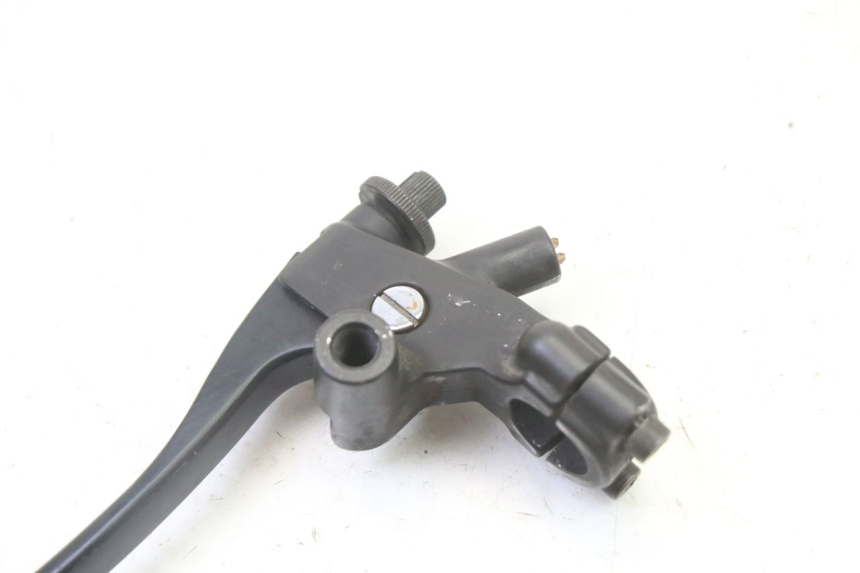 photo de CLUTCH LEVER MOUNT HONDA NTV DEAUVILLE 650 (2001 - 2006) - Zoom on usage condition