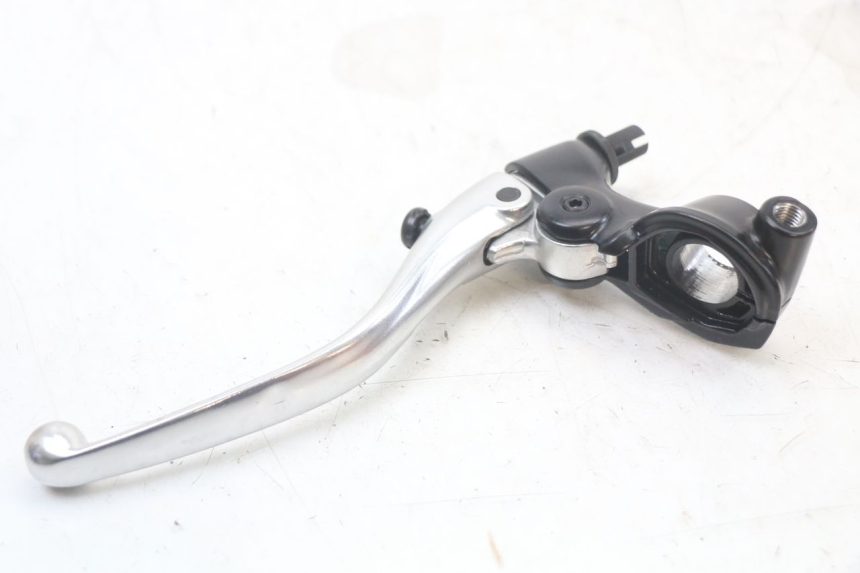 photo de CLUTCH LEVER MOUNT ROYAL ENFIELD CONTINENTAL GT 650 (2019 - 2024) - Technical close-up
