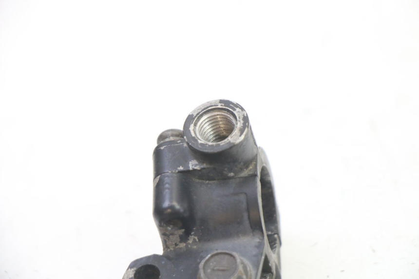 photo de CLUTCH LEVER MOUNT YAMAHA TDR DELTABOX 125 (1997 - 2003) - Zoom on usage condition