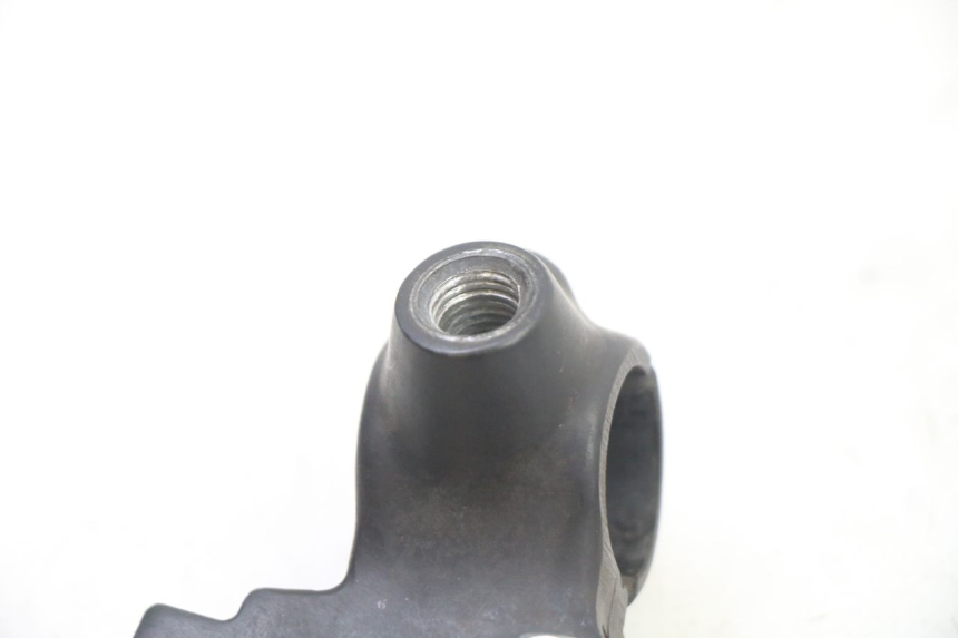 photo de CLUTCH LEVER MOUNT HONDA XLV VARADERO 125 (2000 - 2006) - Component detail