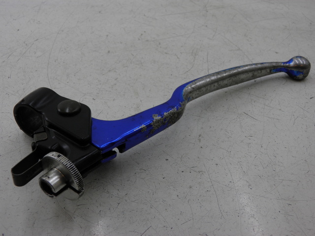 photo de CLUTCH LEVER MOUNT YAMAHA FZS FAZER 1000 (2003 - 2005) - Zoom on usage condition