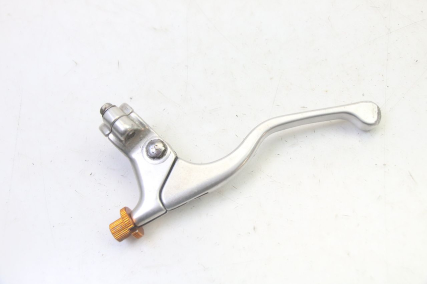 photo de CLUTCH LEVER MOUNT YAMAHA YZ 125 (1998 - 2005) - Component detail